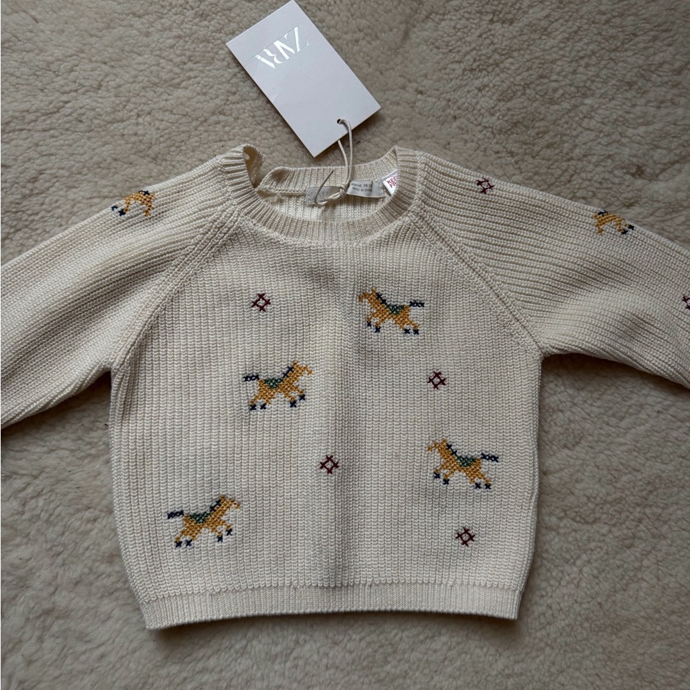 Zara baby kids size 6-9 months Beige Sweater with Horse Pattern